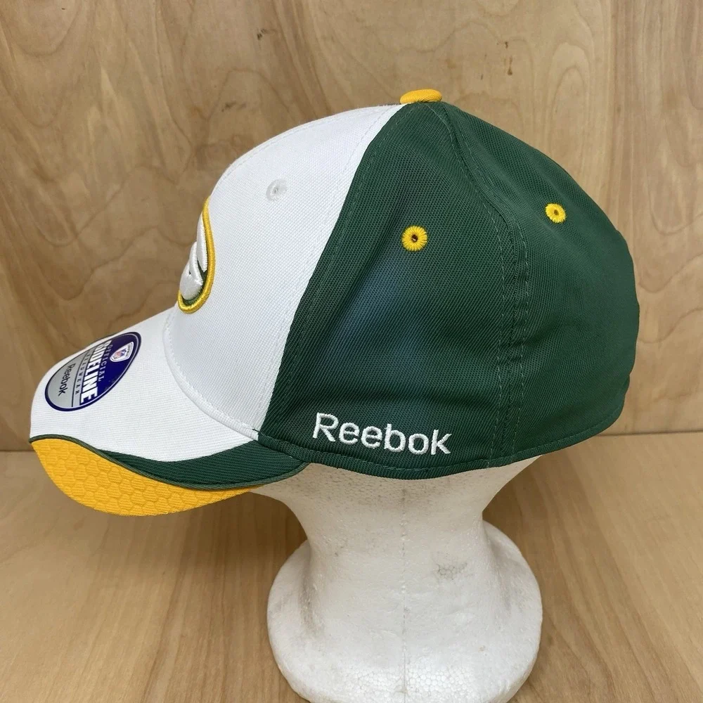 Green Bay Packers Cap Hat Sz S/M Sideline Flexfit Hat On-Field Reebok NFL